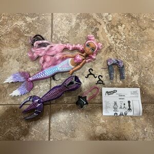 Mermaze Mermaidz Mermaid doll Pink Hair discontinued